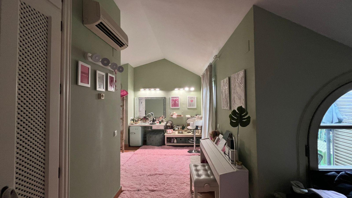 Se vende Adosada de 4 dormitorios en Costa Del Sol, Cadiz, España