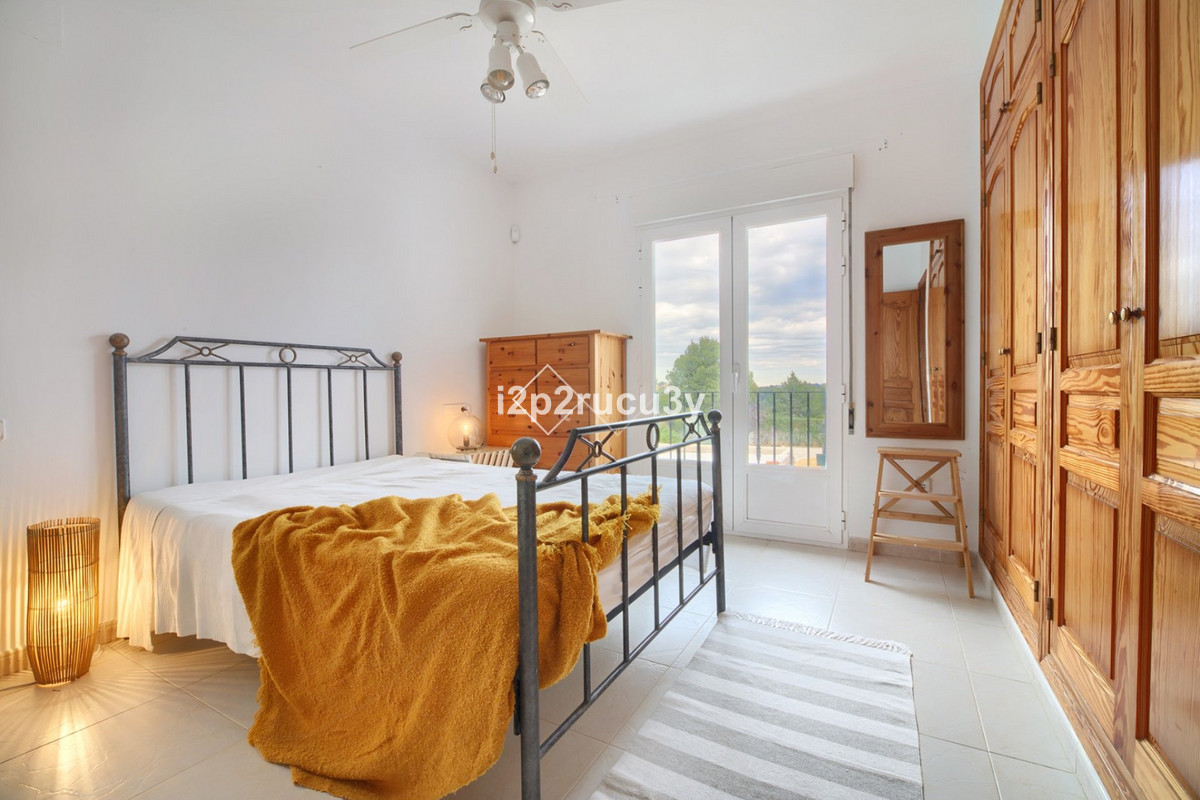 5 Bed Townhouse for sale in Javea Costa Blanca, Alicante, Spain