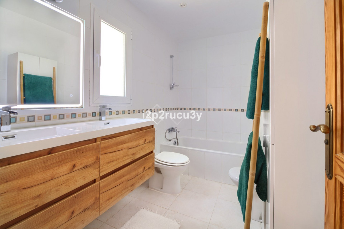 5 Bed Townhouse for sale in Javea Costa Blanca, Alicante, Spain