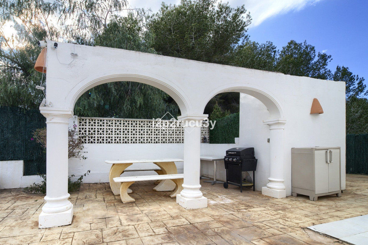 5 Bed Townhouse for sale in Javea Costa Blanca, Alicante, Spain