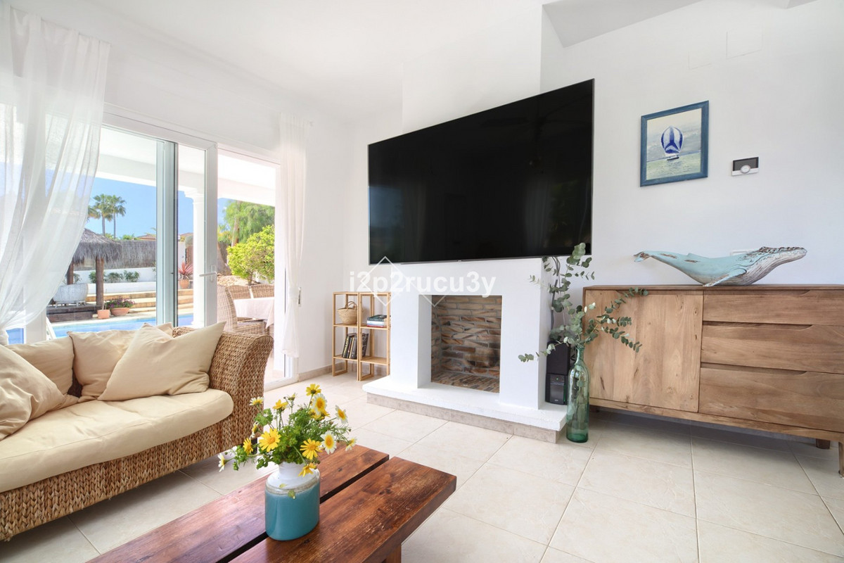 5 Bed Townhouse for sale in Javea Costa Blanca, Alicante, Spain