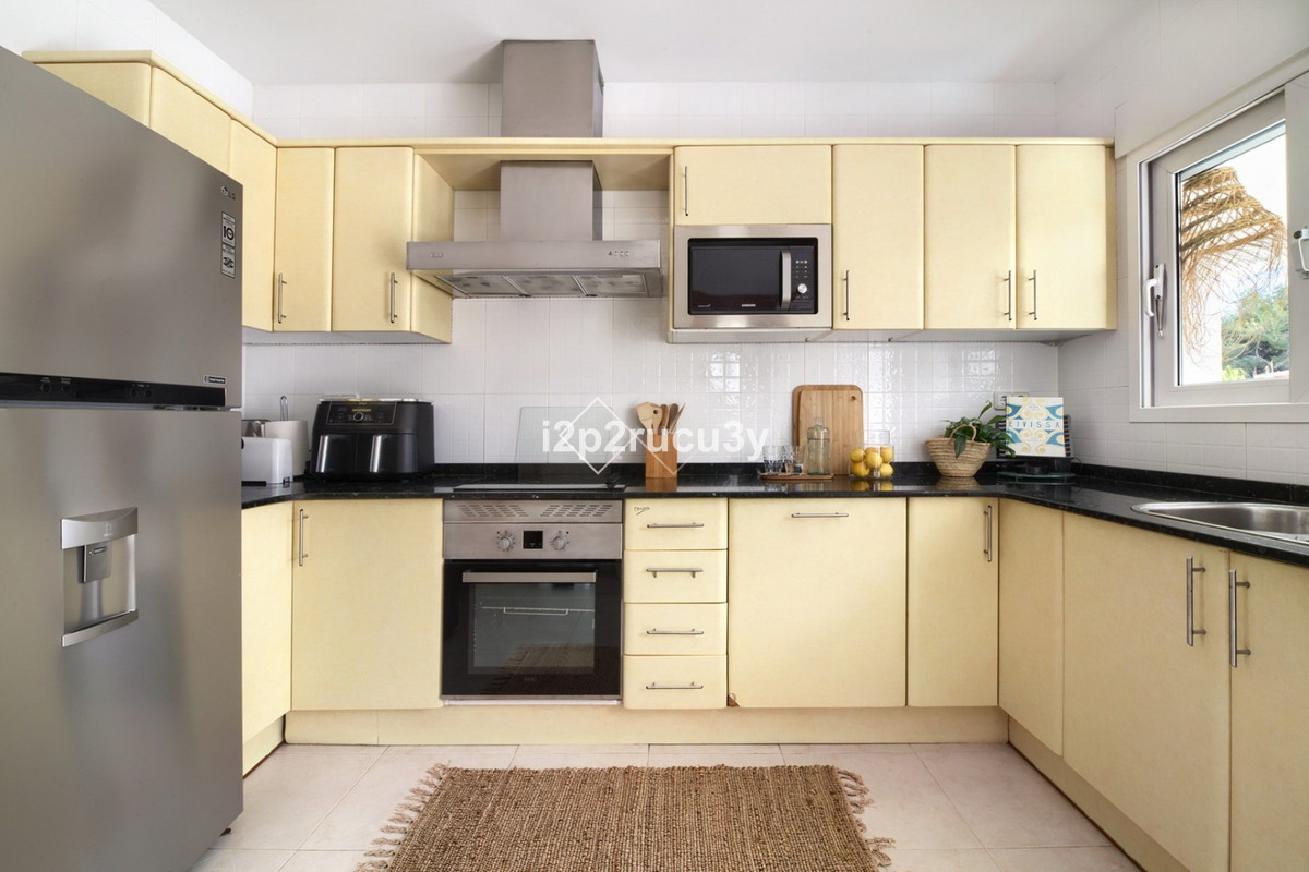 5 Bed Townhouse for sale in Javea Costa Blanca, Alicante, Spain