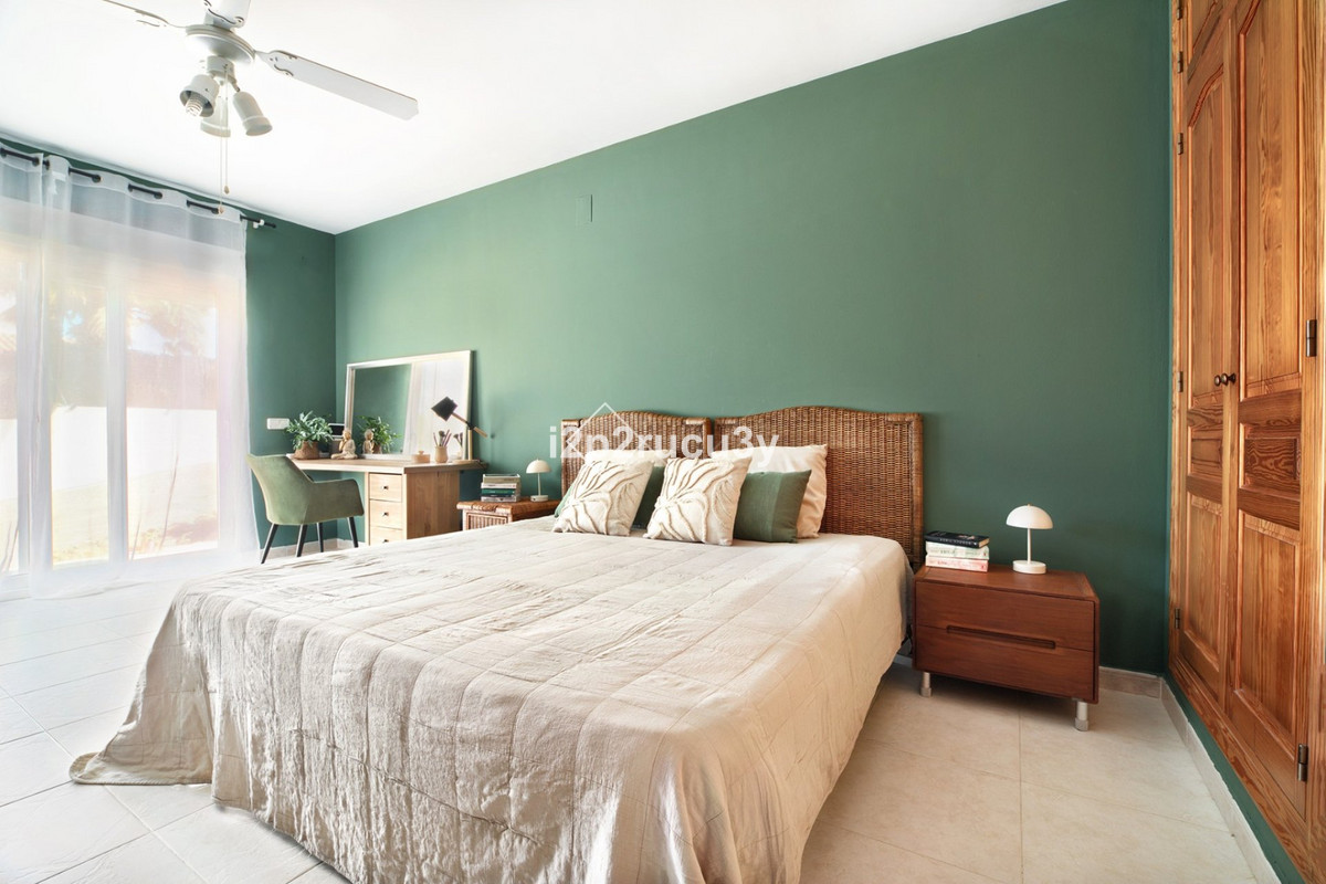 5 Bed Townhouse for sale in Javea Costa Blanca, Alicante, Spain