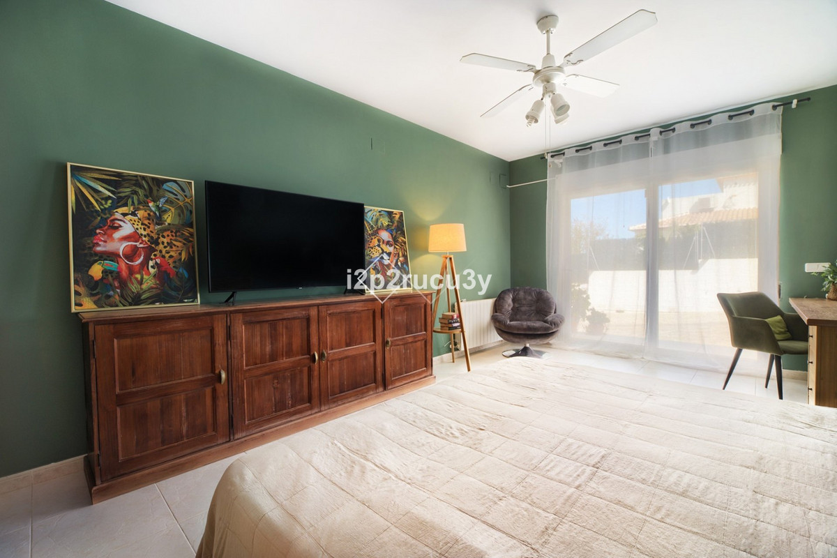 5 Bed Townhouse for sale in Javea Costa Blanca, Alicante, Spain