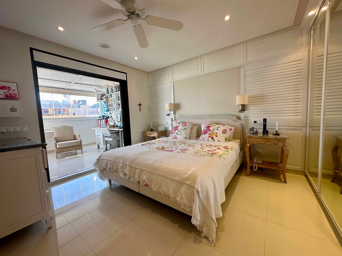 Se vende Apartamento Planta Media de 2 dormitorios en Costa Blanca, Alicante, España
