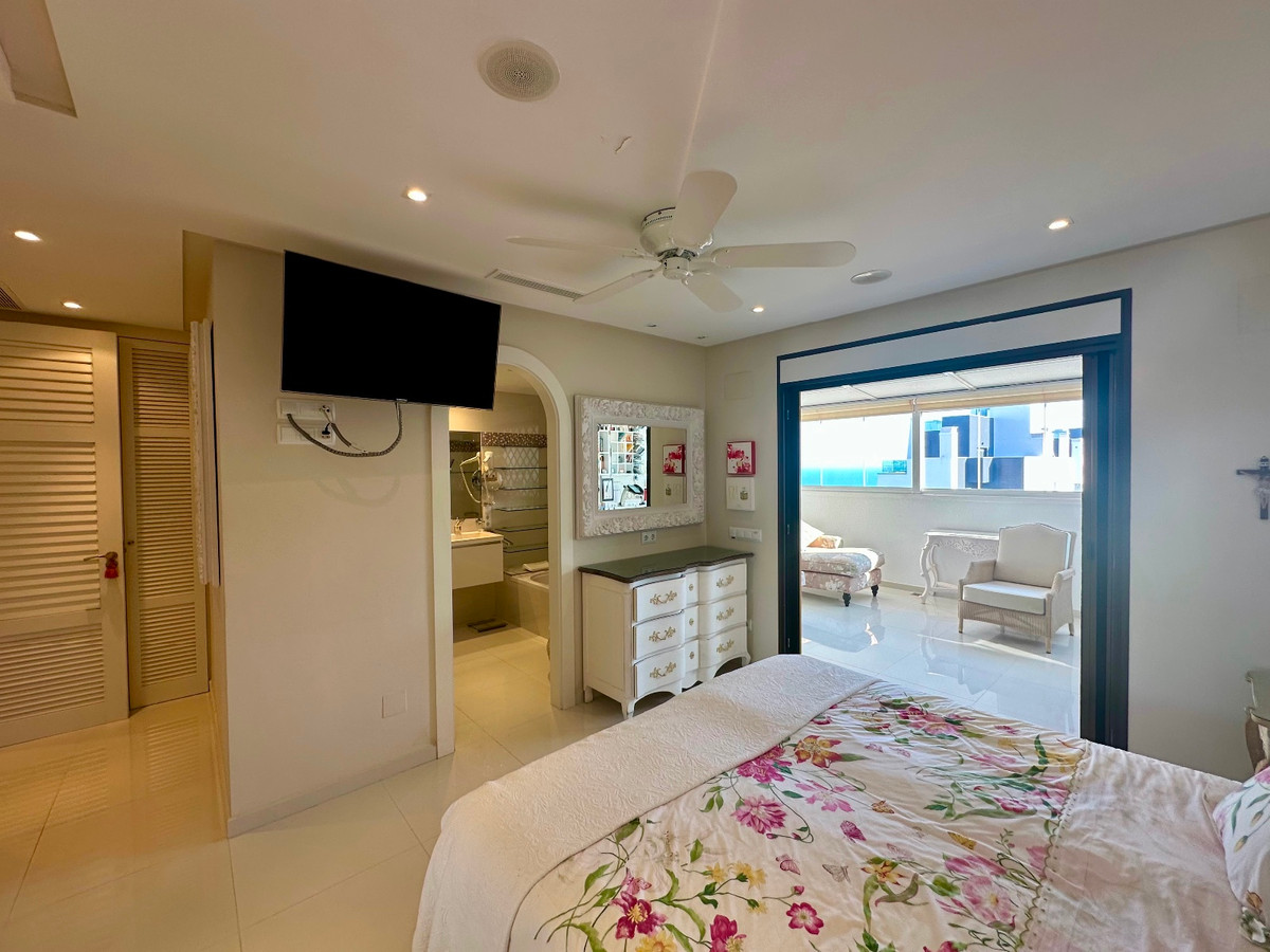 Se vende Apartamento Planta Media de 2 dormitorios en Costa Blanca, Alicante, España