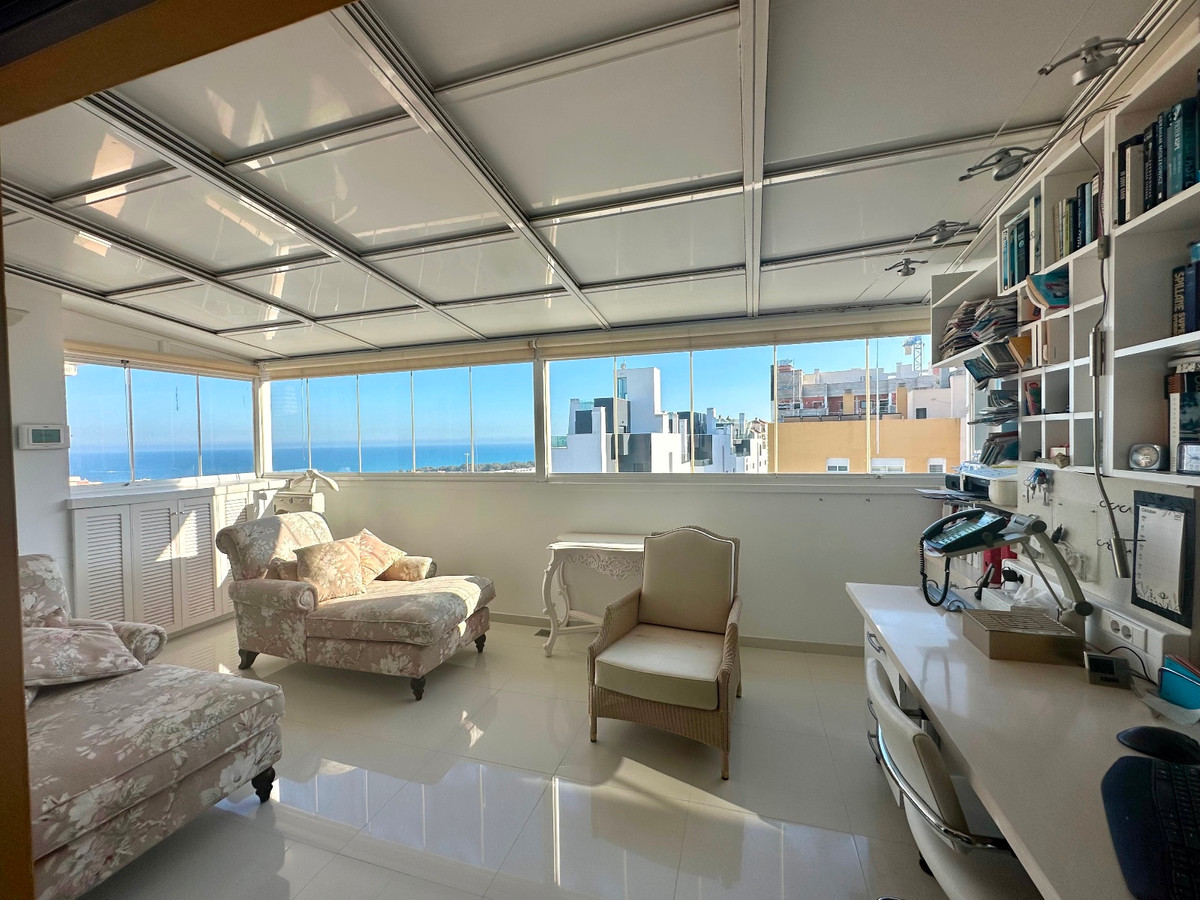 Se vende Apartamento Planta Media de 2 dormitorios en Costa Blanca, Alicante, España