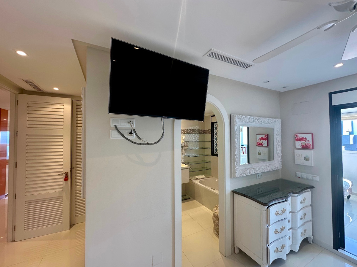 Se vende Apartamento Planta Media de 2 dormitorios en Costa Blanca, Alicante, España