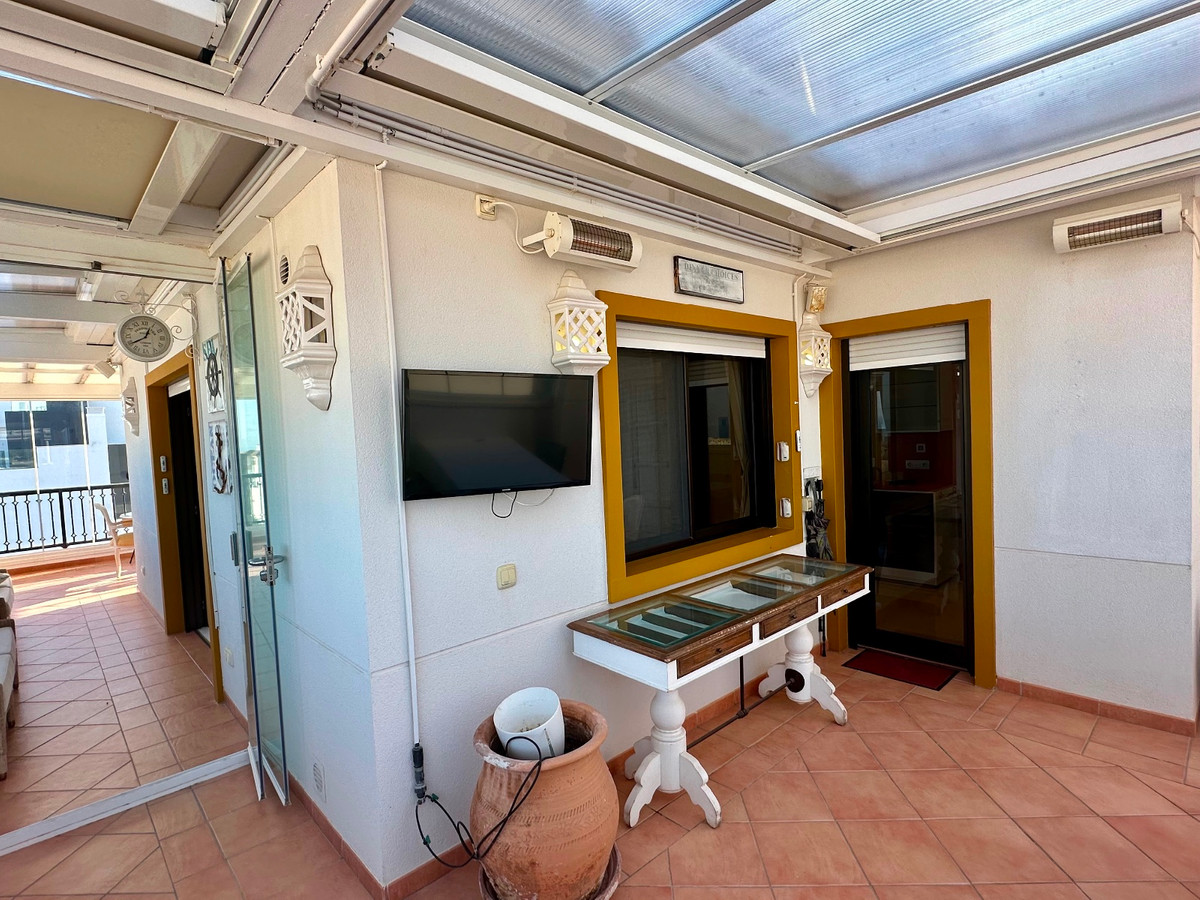 Se vende Apartamento Planta Media de 2 dormitorios en Costa Blanca, Alicante, España