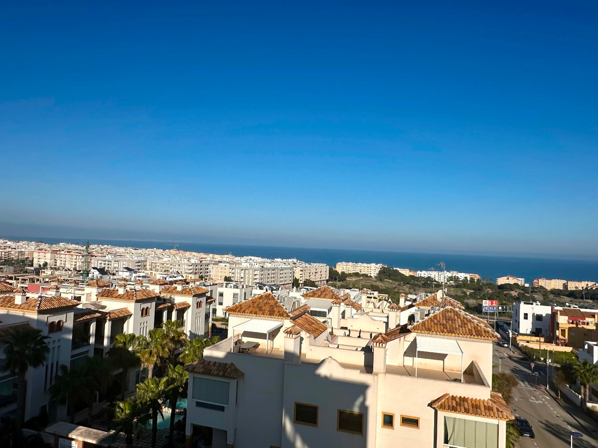 Se vende Apartamento Planta Media de 2 dormitorios en Costa Blanca, Alicante, España