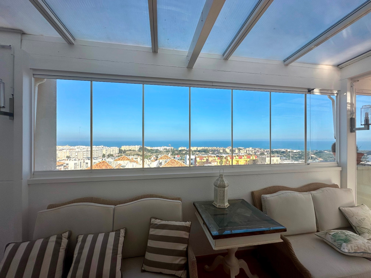 Se vende Apartamento Planta Media de 2 dormitorios en Costa Blanca, Alicante, España