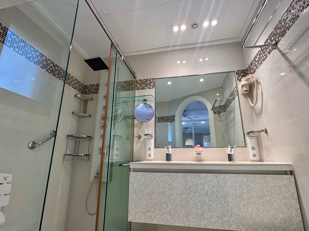 Se vende Ático de 2 dormitorios en Costa Blanca, Alicante, España