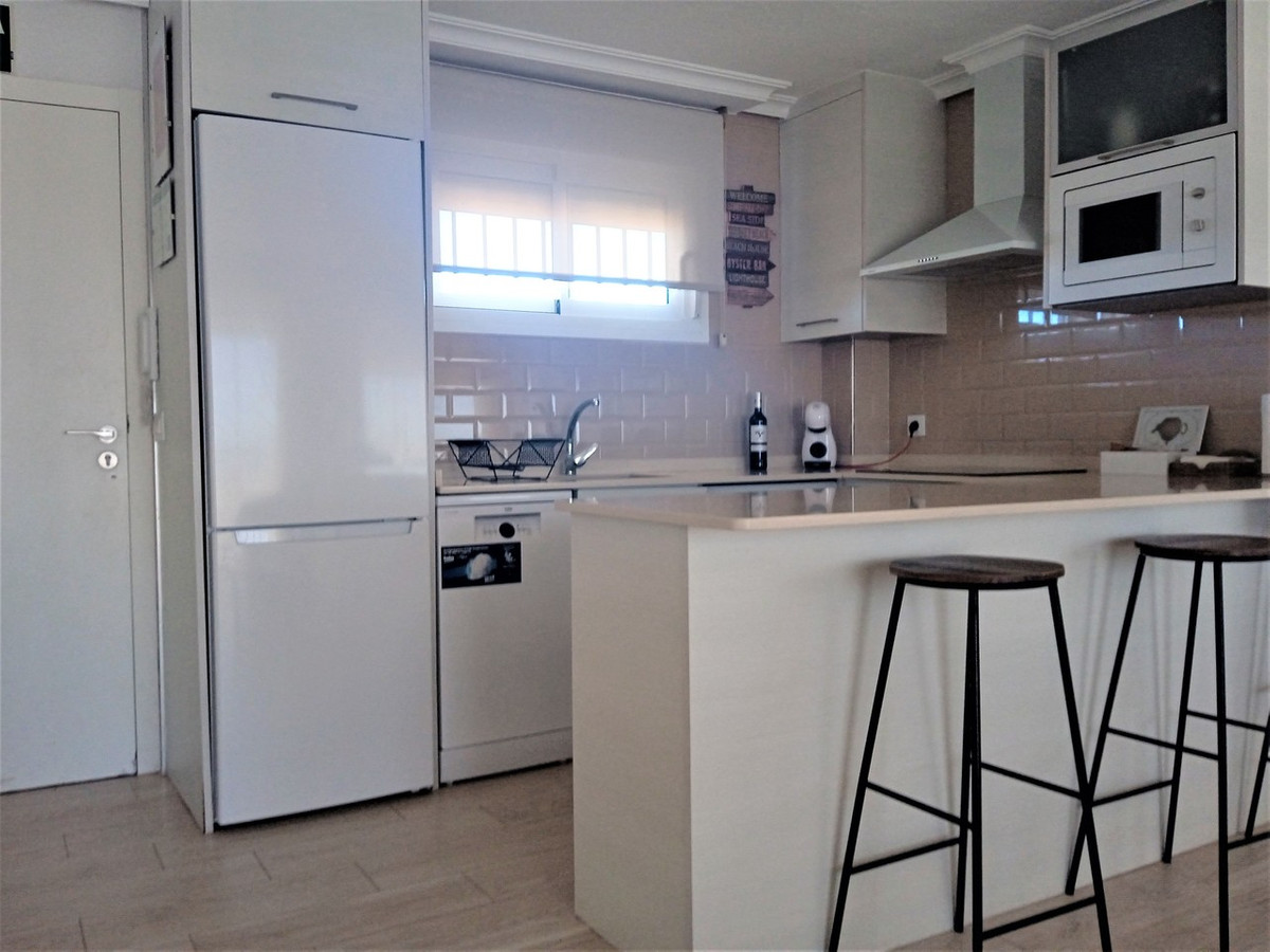 Se vende Apartamento Planta Media de 3 dormitorios en Costa Blanca, Alicante, España
