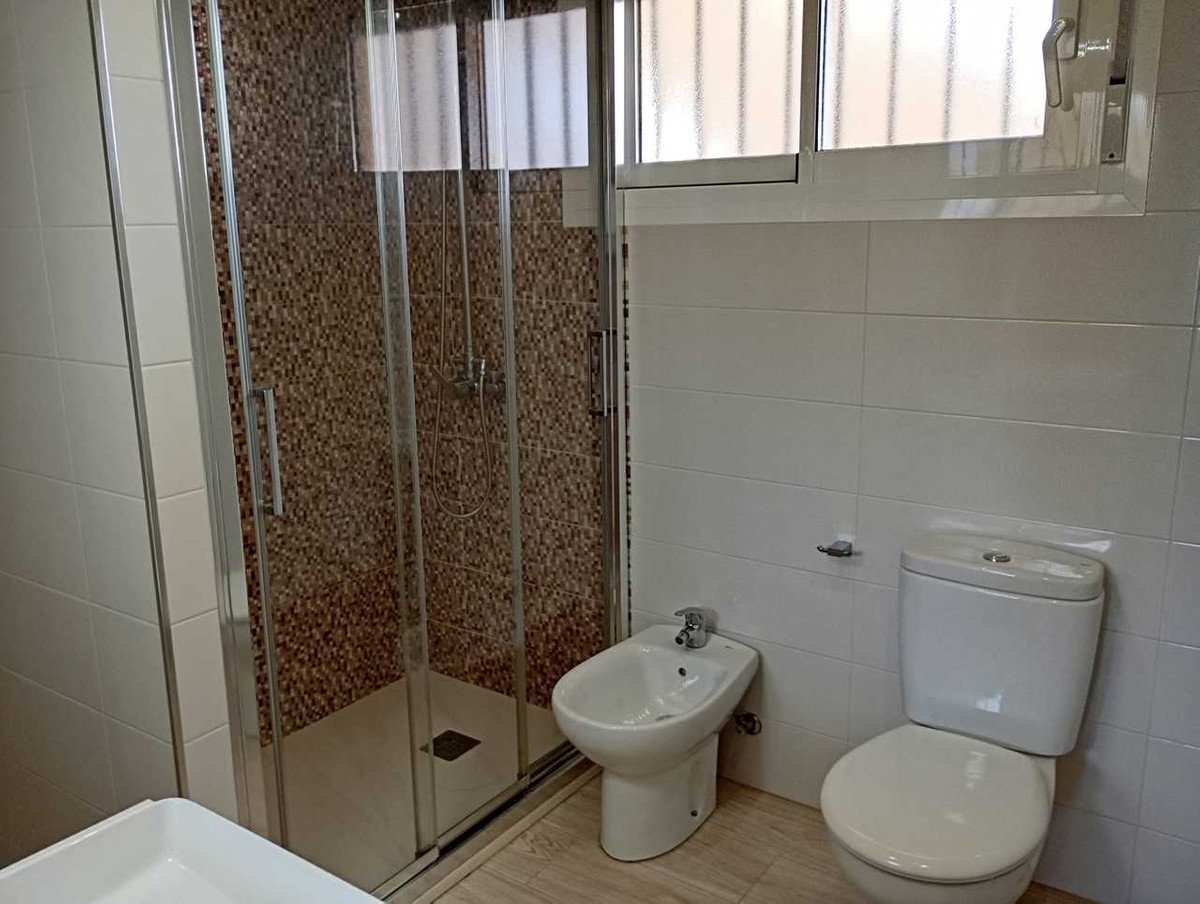 Se vende Apartamento Planta Media de 3 dormitorios en Costa Blanca, Alicante, España