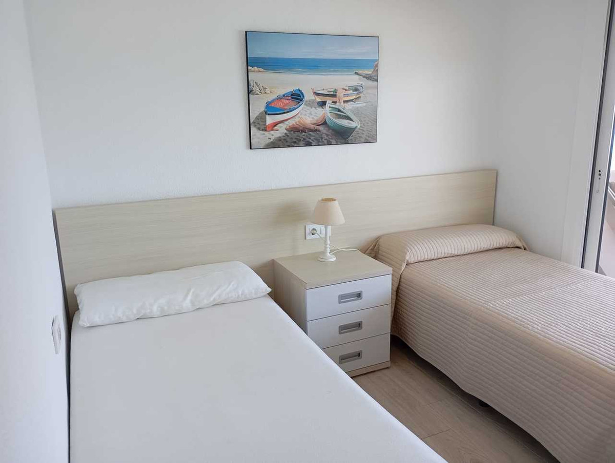 Se vende Apartamento Planta Media de 3 dormitorios en Costa Blanca, Alicante, España