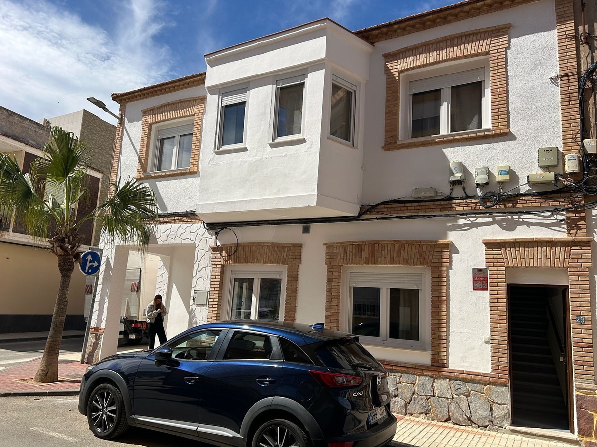 Se vende Apartamento Planta Media de 3 dormitorios en Costa Calida, Murcia, España