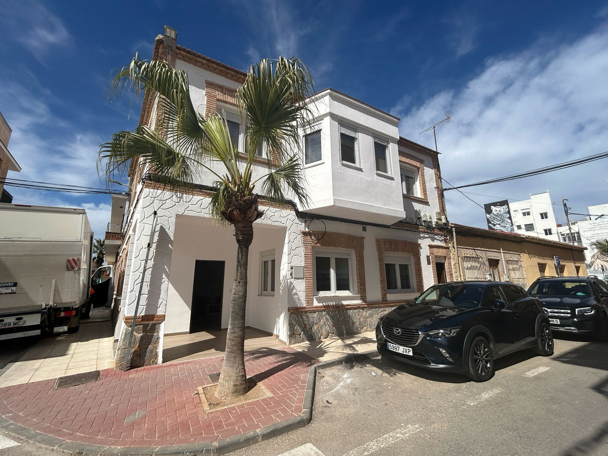 Se vende Apartamento Planta Media de 3 dormitorios en Costa Calida, Murcia, España