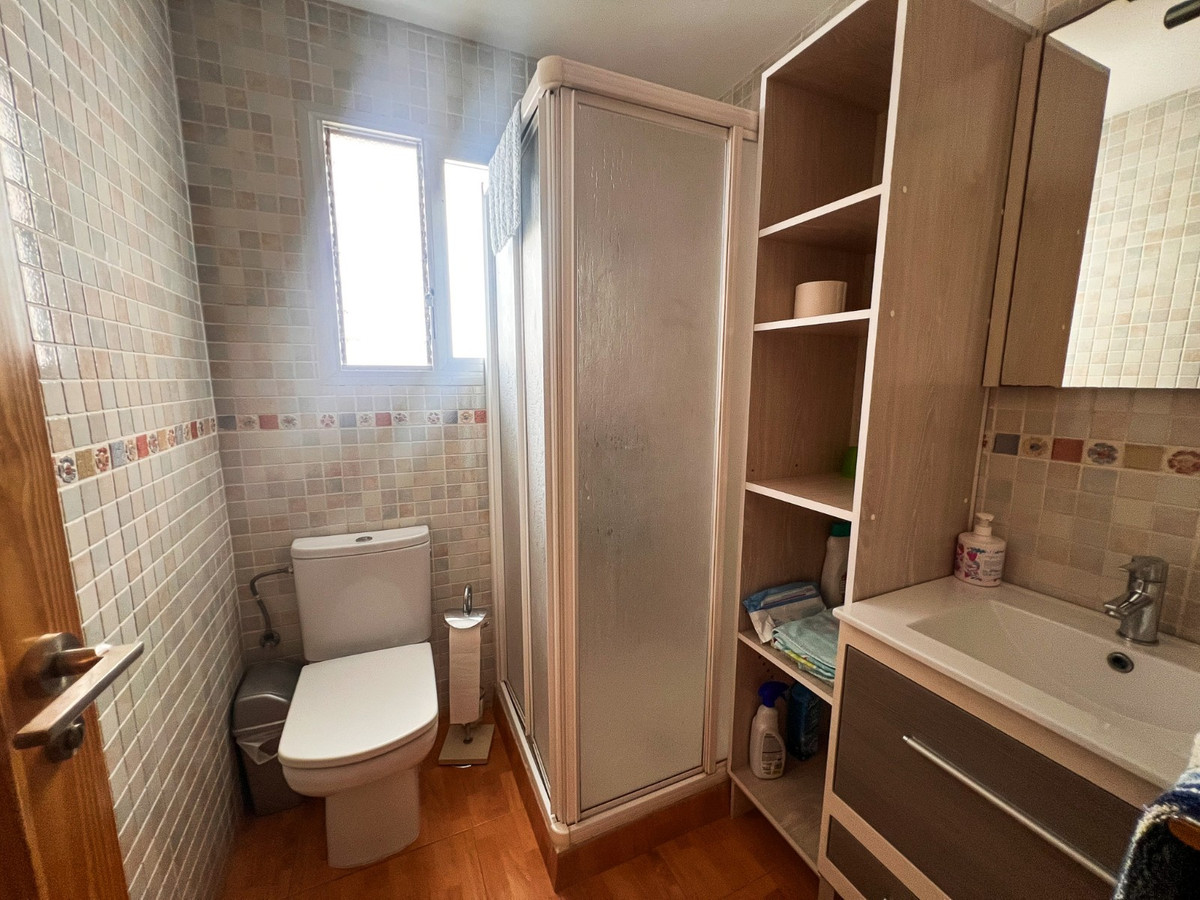 3 Bed Apartment for sale in Guardamar Del Segura Costa Blanca, Alicante, Spain