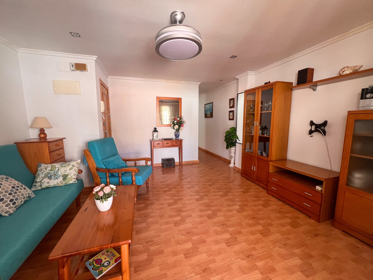 3 Bed Apartment for sale in Guardamar Del Segura Costa Blanca, Alicante, Spain