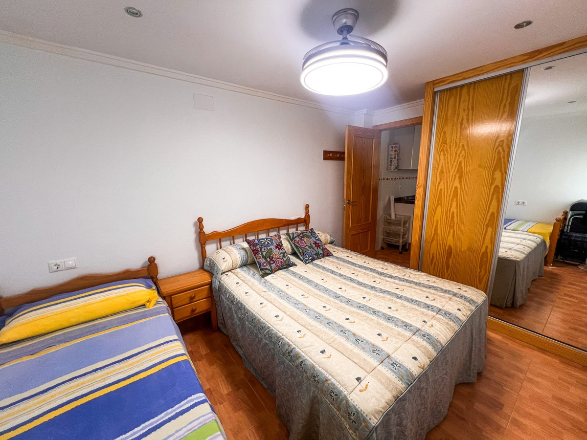 3 Bed Apartment for sale in Guardamar Del Segura Costa Blanca, Alicante, Spain