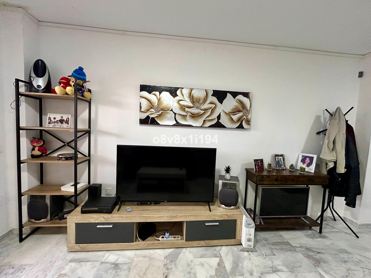 3 Bed Apartment for sale in Casares Costa Del Sol, Málaga, Spain