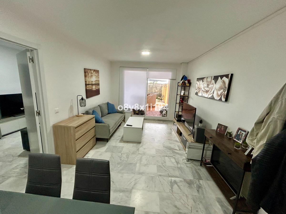 3 Bed Apartment for sale in Casares Costa Del Sol, Málaga, Spain