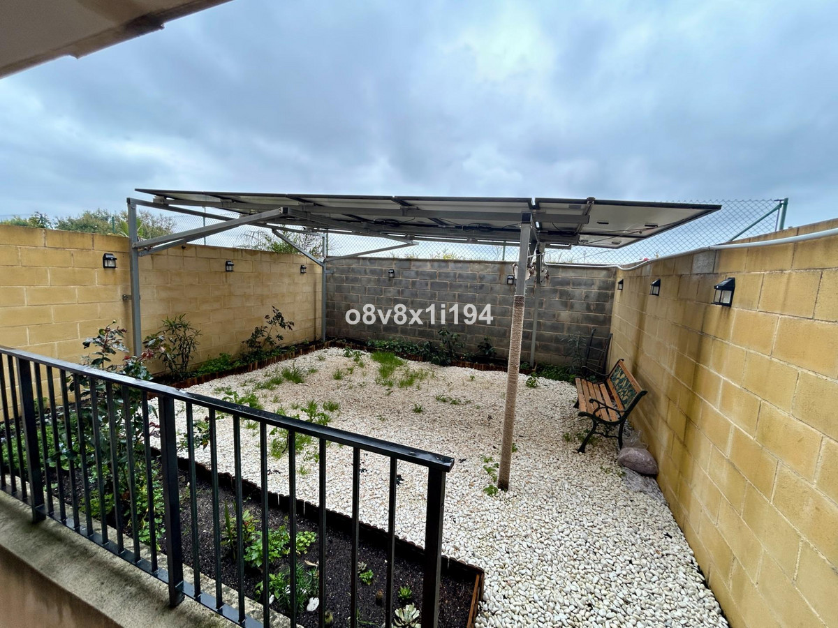 3 Bed Apartment for sale in Casares Costa Del Sol, Málaga, Spain