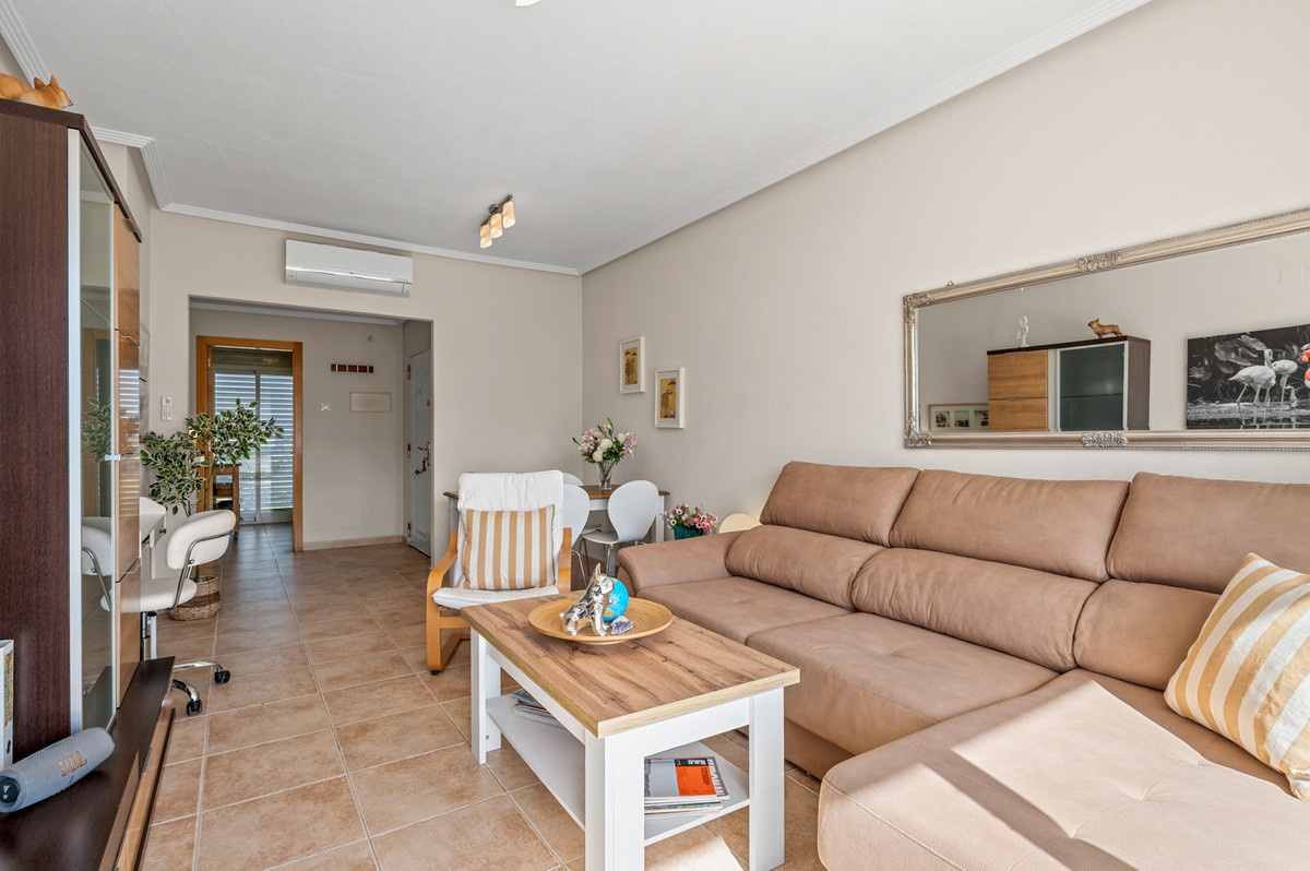 2 Bed Apartment for sale in La Veleta Costa Blanca, Alicante, Spain