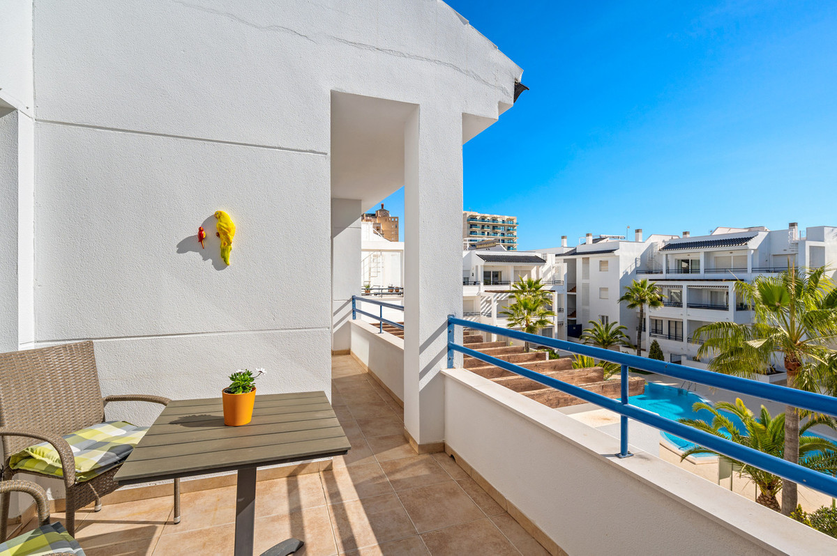 2 Bed Apartment for sale in La Veleta Costa Blanca, Alicante, Spain