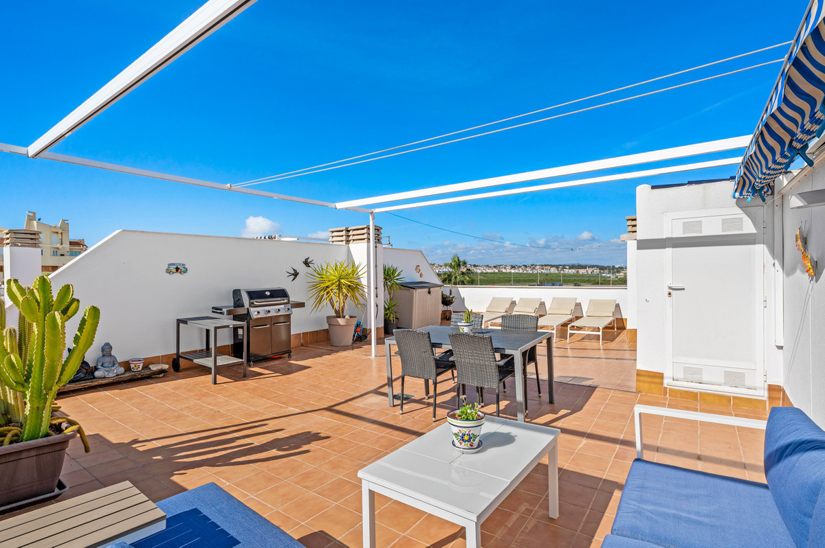 2 Bed Apartment for sale in La Veleta Costa Blanca, Alicante, Spain