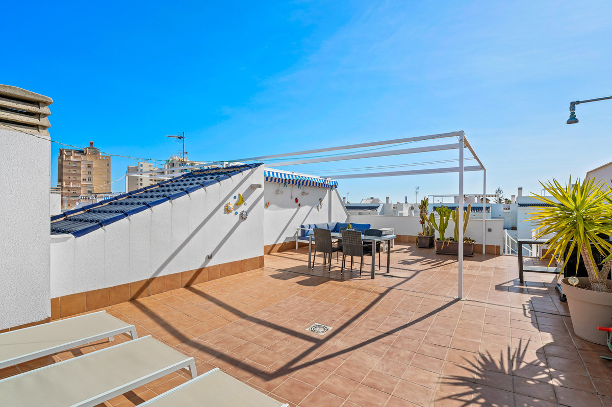 2 Bed Apartment for sale in La Veleta Costa Blanca, Alicante, Spain