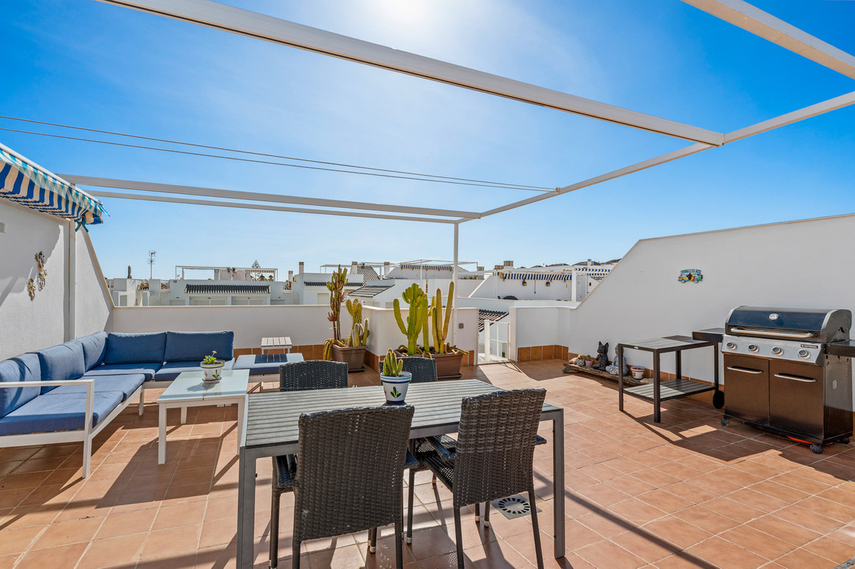 2 Bed Apartment for sale in La Veleta Costa Blanca, Alicante, Spain