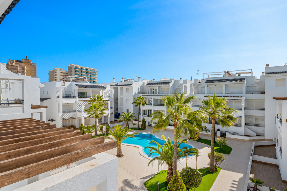 2 Bed Apartment for sale in La Veleta Costa Blanca, Alicante, Spain