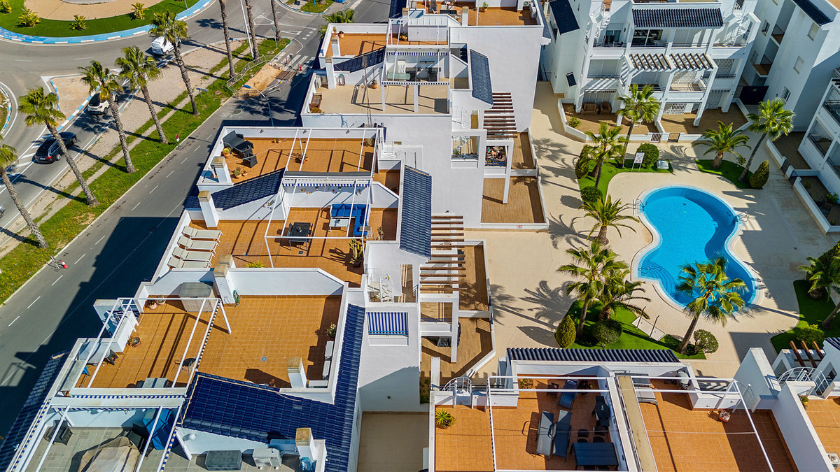 2 Bed Apartment for sale in La Veleta Costa Blanca, Alicante, Spain
