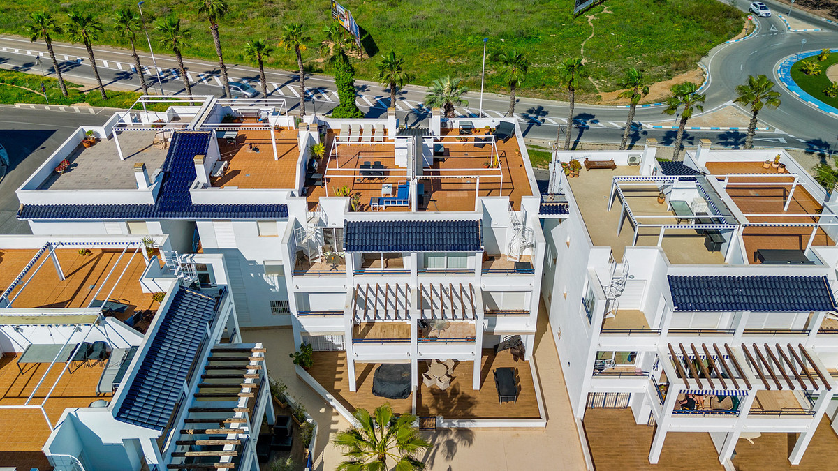 2 Bed Apartment for sale in La Veleta Costa Blanca, Alicante, Spain
