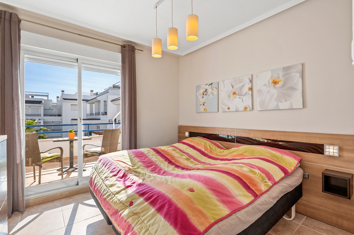 2 Bed Apartment for sale in La Veleta Costa Blanca, Alicante, Spain