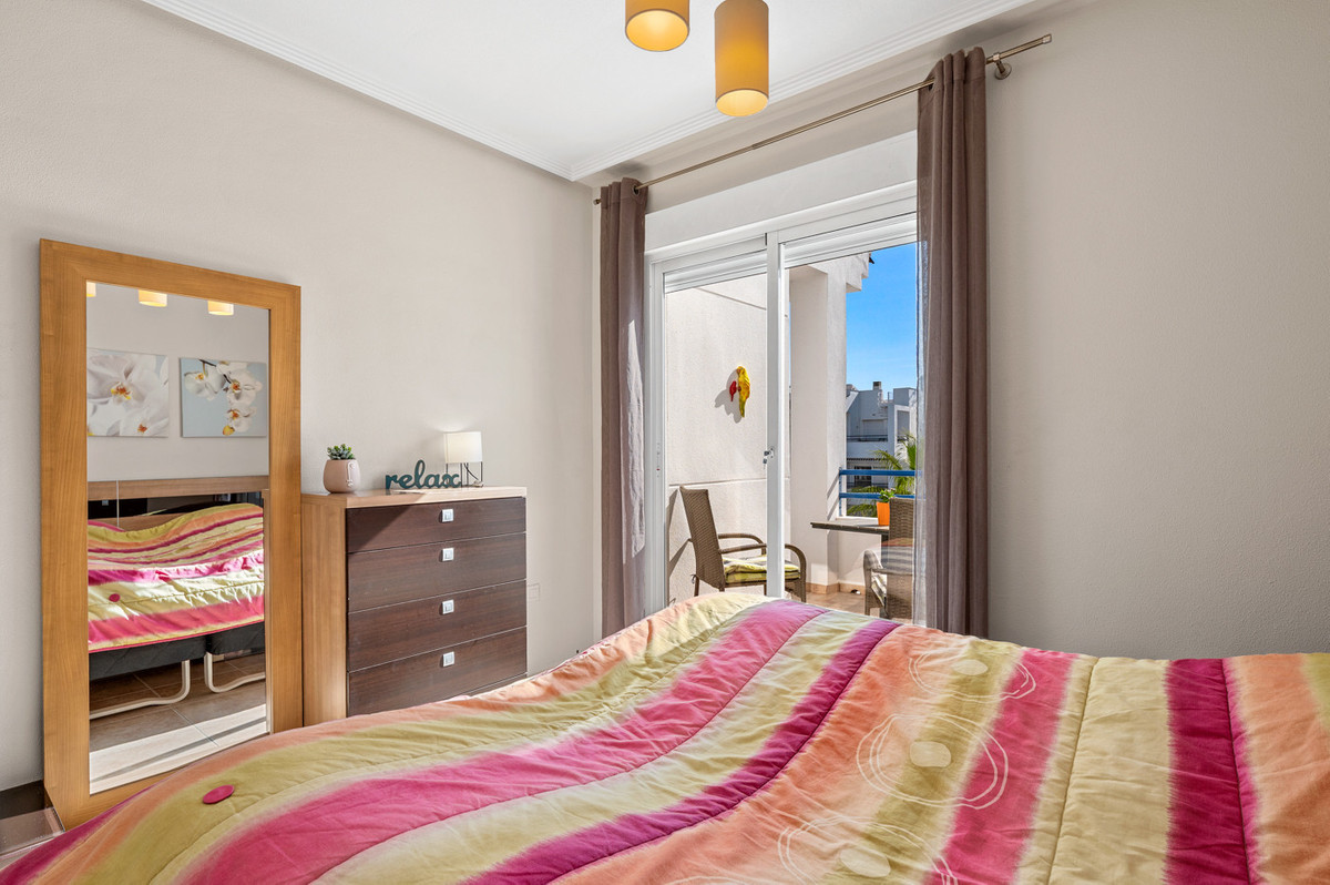 2 Bed Apartment for sale in La Veleta Costa Blanca, Alicante, Spain