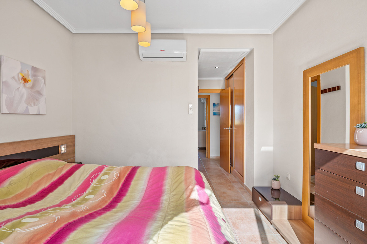 2 Bed Apartment for sale in La Veleta Costa Blanca, Alicante, Spain