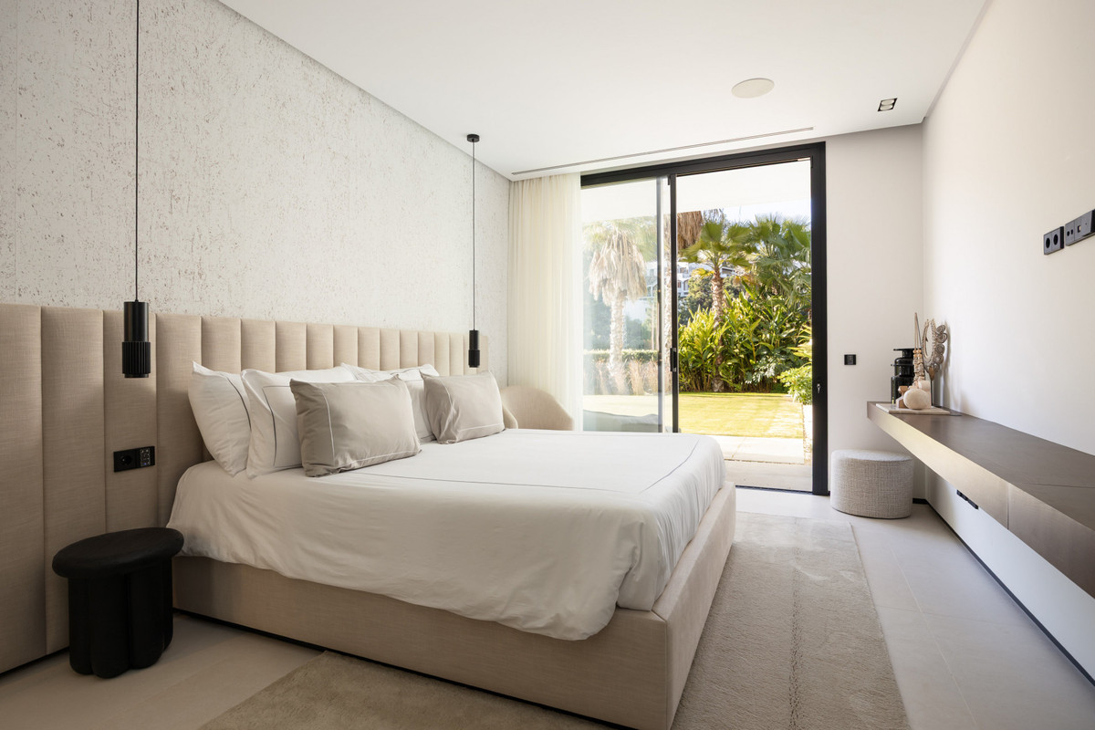 Se vende Villa - Chalet de 7 dormitorios en Costa Del Sol, Málaga, España