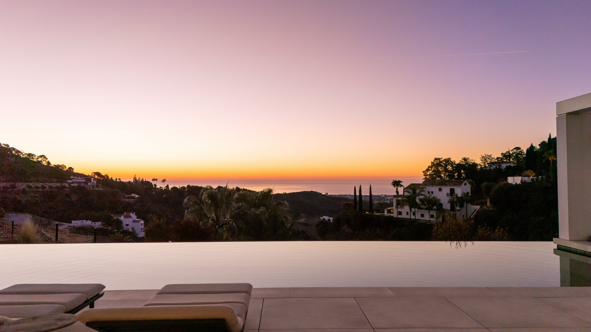 Se vende Villa - Chalet de 7 dormitorios en Costa Del Sol, Málaga, España