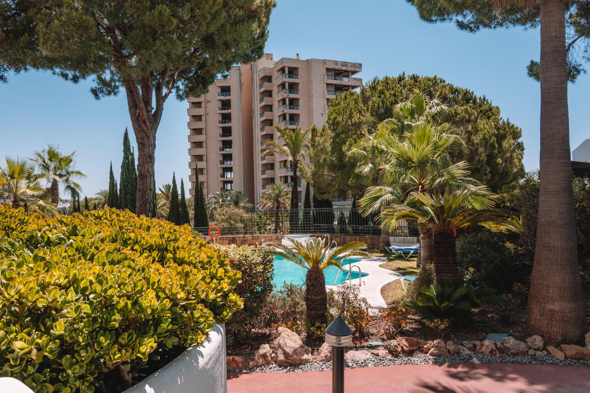 Apartment for sale in Río Real Costa Del Sol, Málaga, Spain