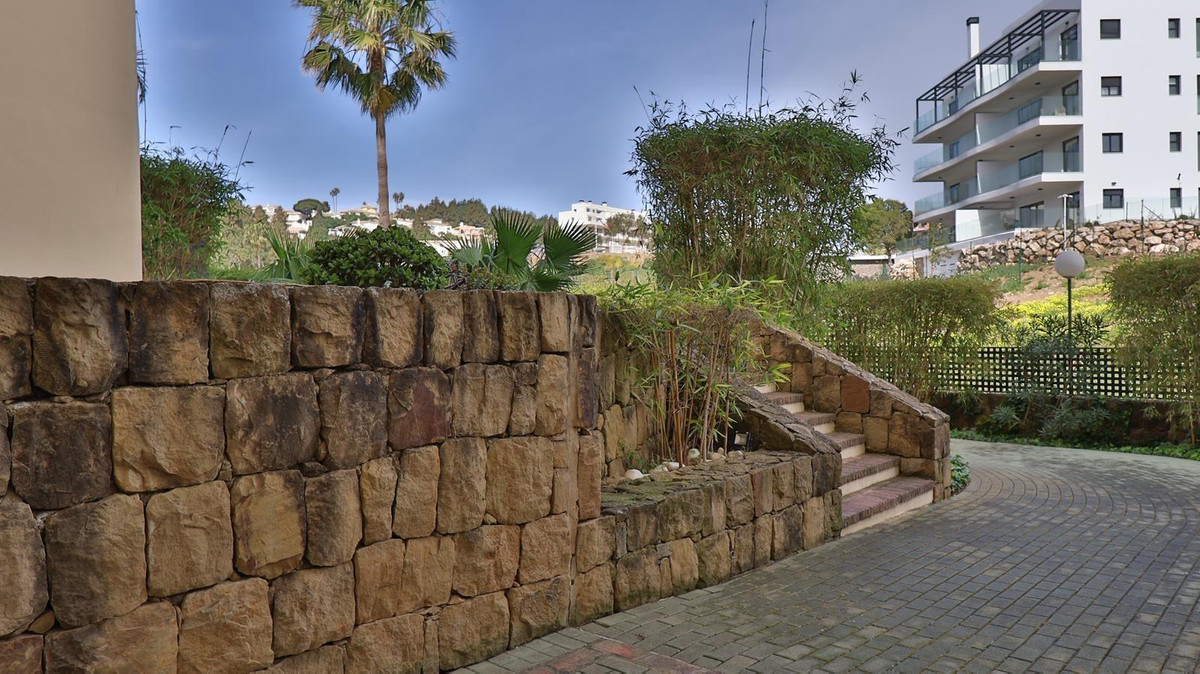 2 Bed Apartment for sale in Mijas Costa Del Sol, Málaga, Spain