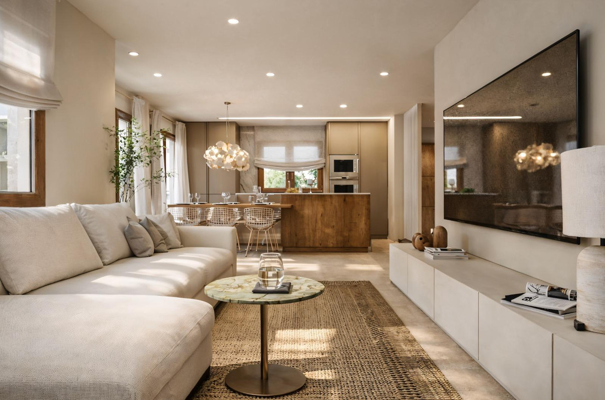 4 Bed Townhouse for sale in El Campello Costa Blanca, Alicante, Spain