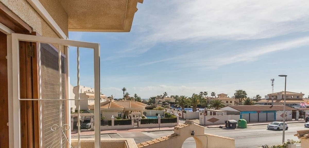 Se vende Adosada de 3 dormitorios en Costa Blanca, Alicante, España