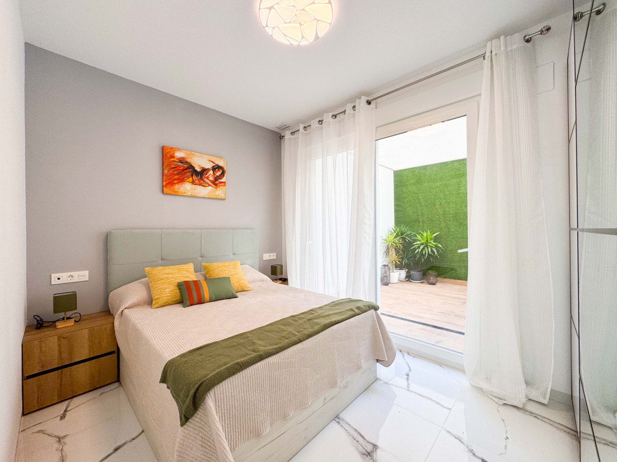 2 Bed Apartment for sale in Playa Del Cura Costa Blanca, Alicante, Spain