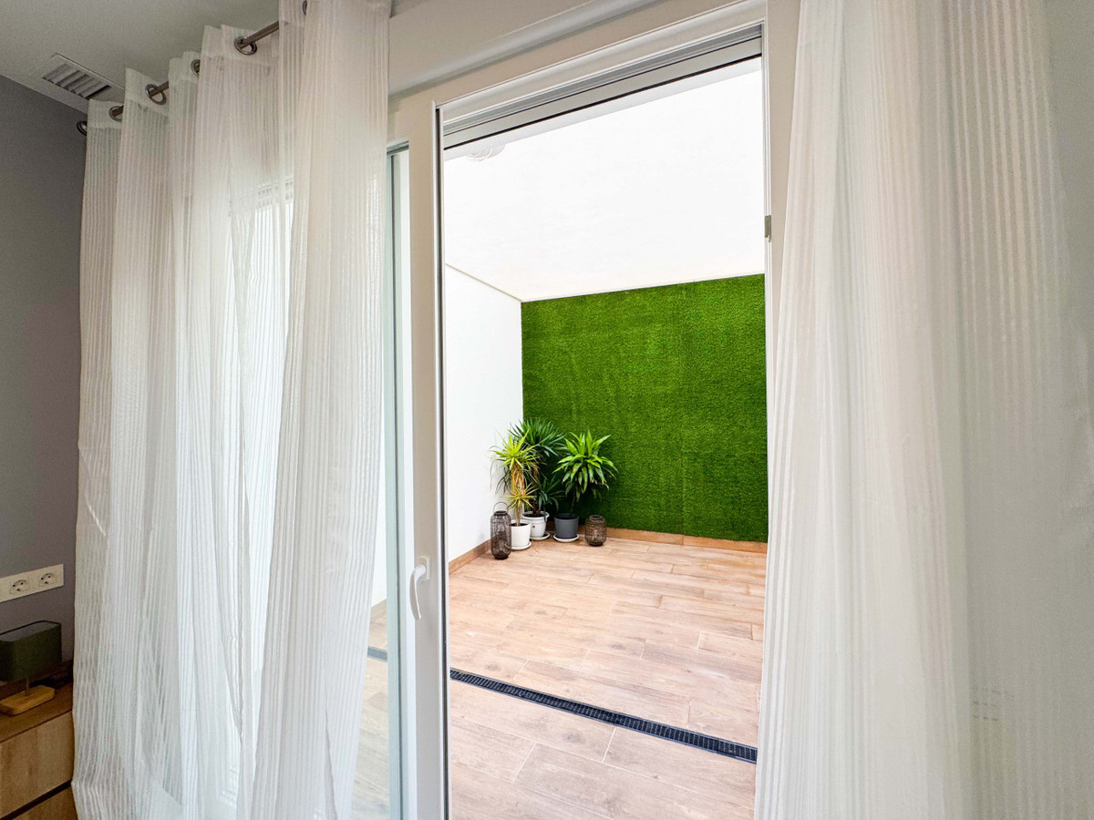 2 Bed Apartment for sale in Playa Del Cura Costa Blanca, Alicante, Spain