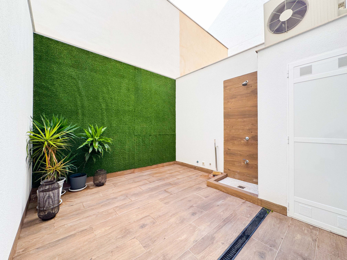 2 Bed Apartment for sale in Playa Del Cura Costa Blanca, Alicante, Spain