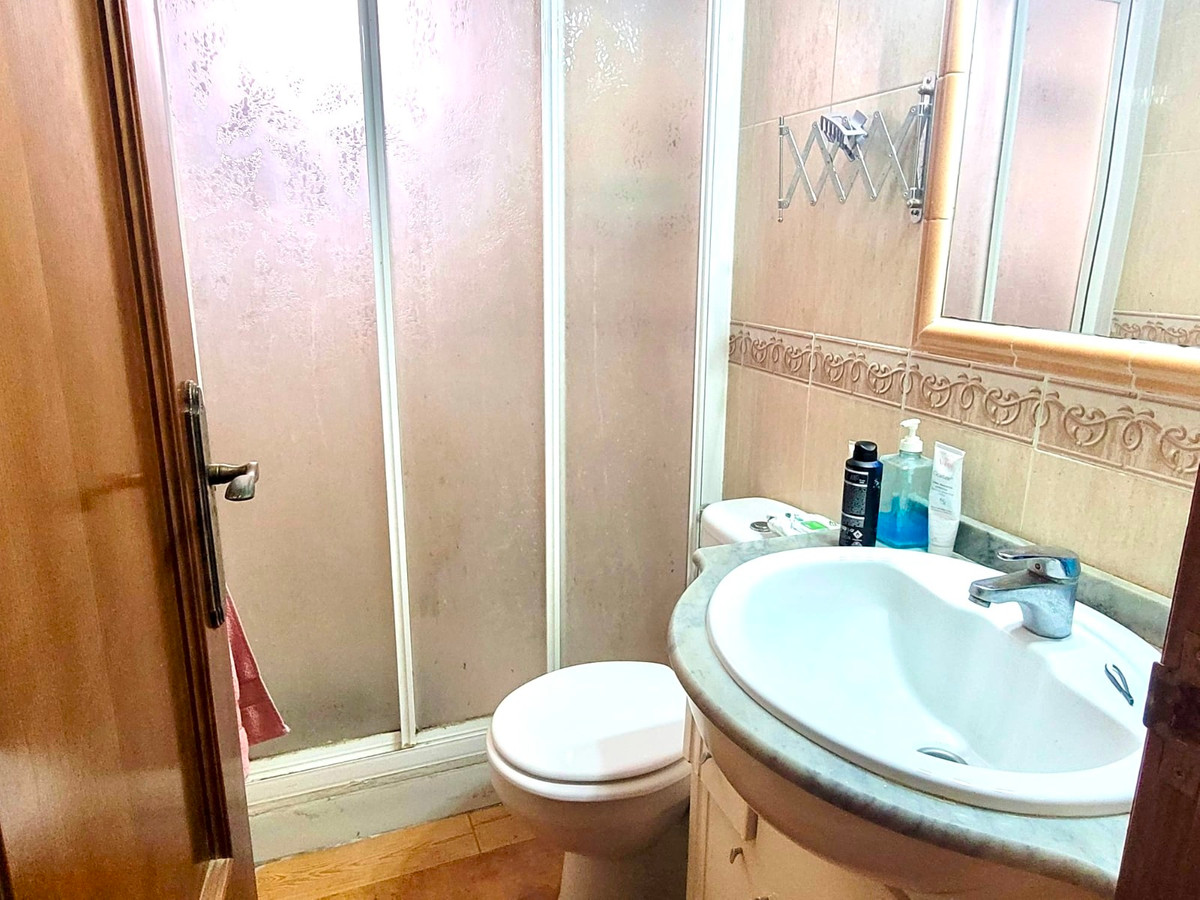 3 Bed Apartment for sale in Guardamar Del Segura Costa Blanca, Alicante, Spain