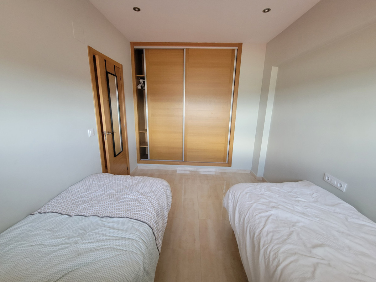 Se vende Apartamento Planta Media de 2 dormitorios en Costa Blanca, Alicante, España
