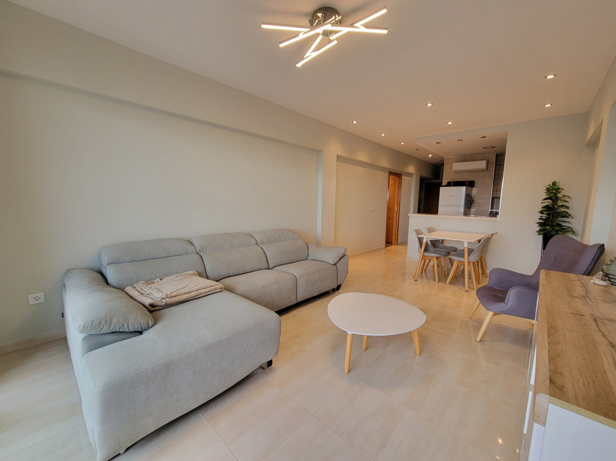 Se vende Apartamento Planta Media de 2 dormitorios en Costa Blanca, Alicante, España